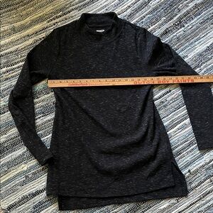 Duluth Trading Co Black Mock Neck Tunic Long Sleeve Top